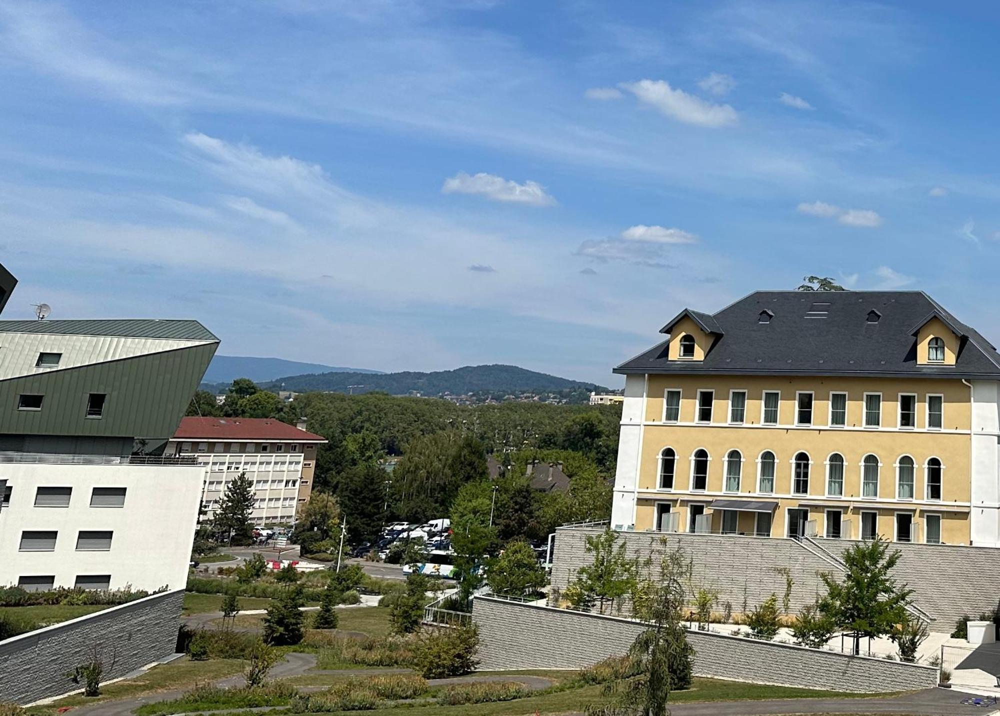 A La Belle Quatrieme Etoile Apartment Annecy Luaran gambar